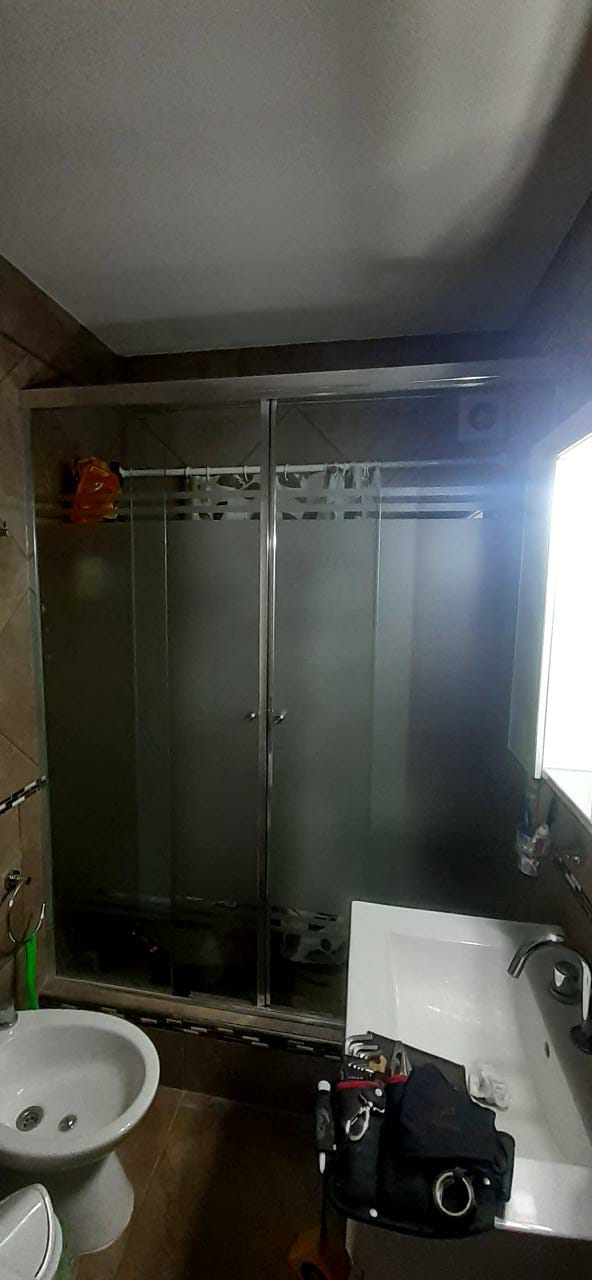 Aluminio y amoblamientos en Juncal 1548, Mar del Plata, Buenos Aires